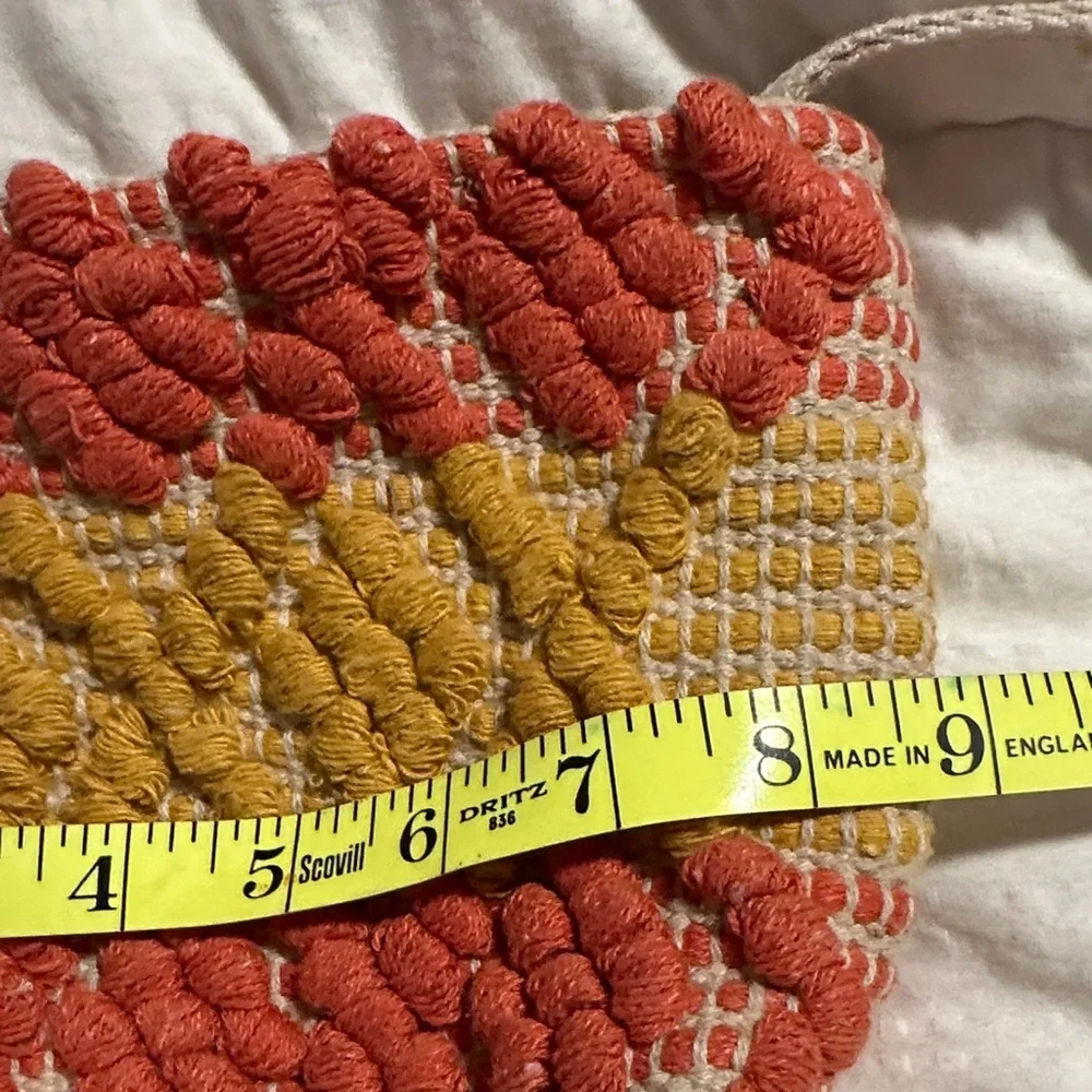 Universal Thread Textured Cosmetic Bag -‎ Red and Yellow - Picture 5 of 6